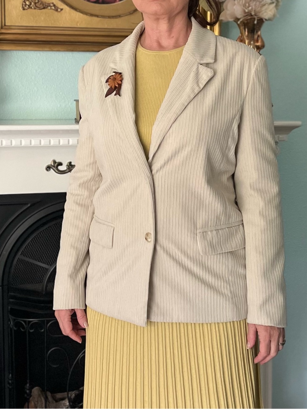 Like New la Lavon corduroy blazer 2024 season. Great for jeans or skirts